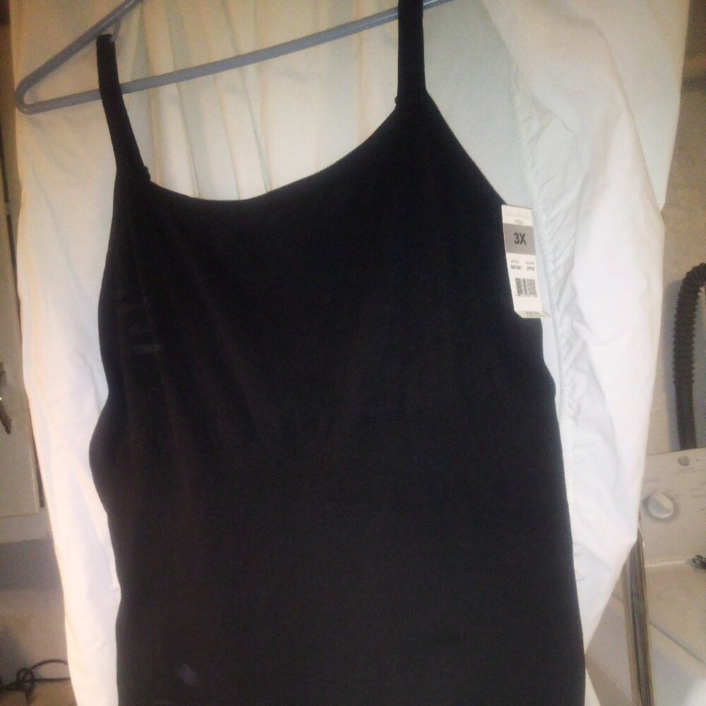 Delta Burke , woman 3'x tank shape top